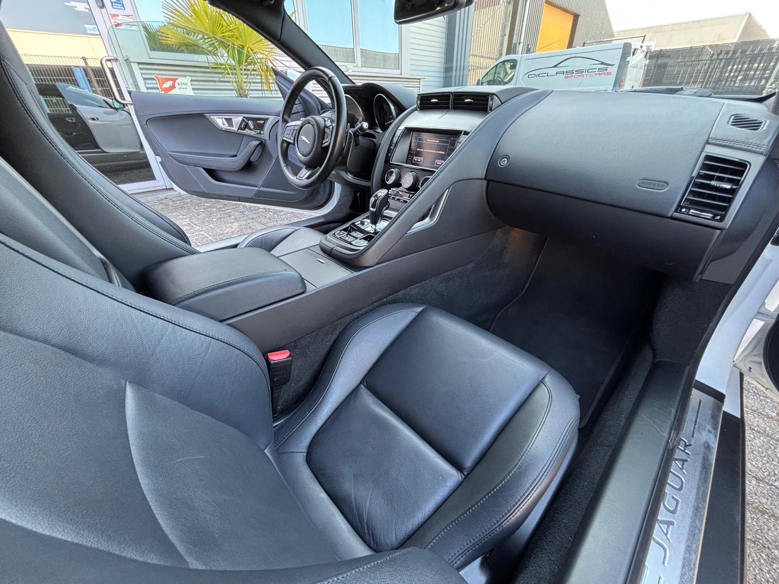 Jaguar F-Type Convertible - Afbeelding 14