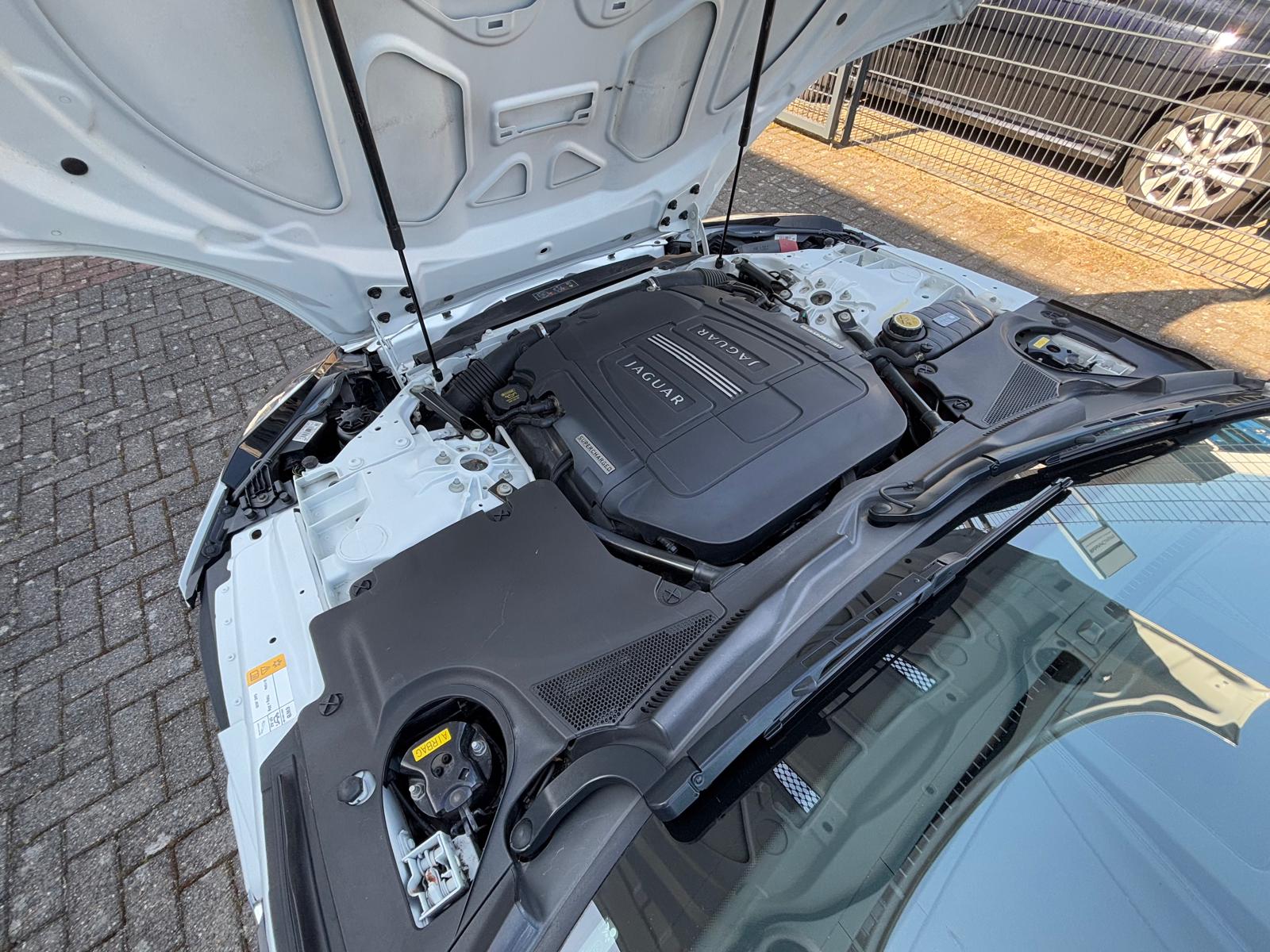 Jaguar F-Type Convertible - Afbeelding 19