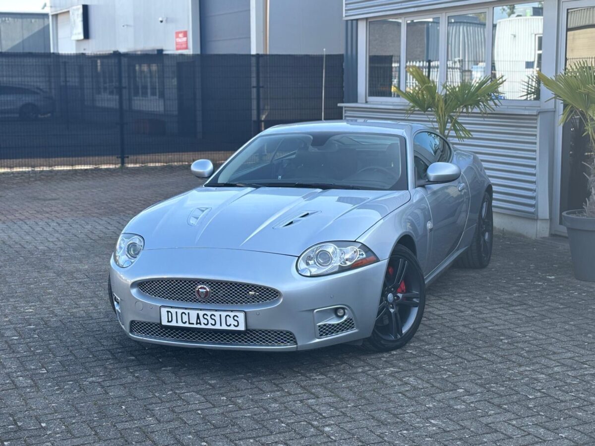 Jaguar XKR